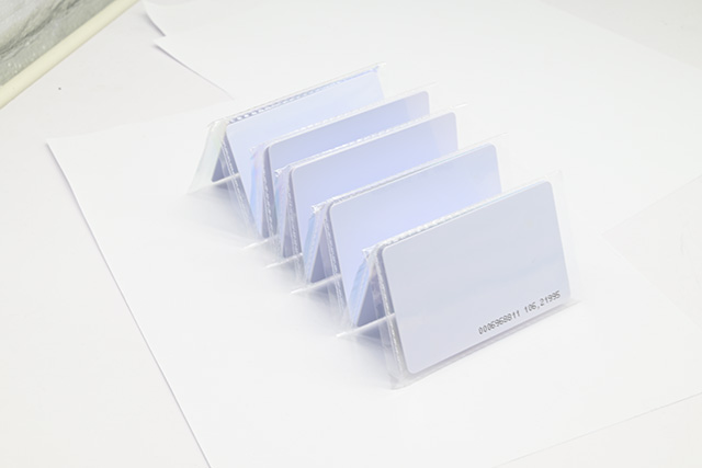 停車場系統(tǒng)使用的ID卡與IC卡相比哪個更具優(yōu)勢