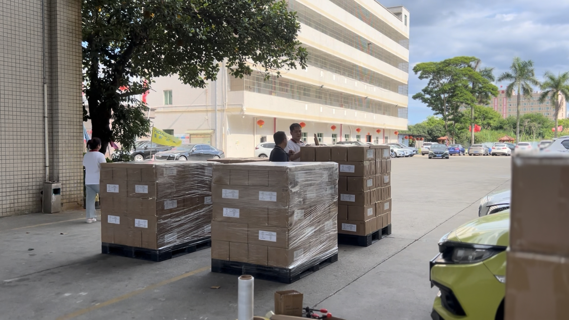 卡立方集團深圳寧夏兩大生產(chǎn)基地七大工廠618贏來爆發(fā)式增長