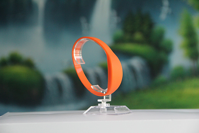 什么造成織嘜腕帶RFID系統(tǒng)？