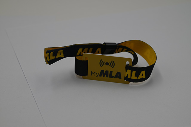 和信達4442芯片腕帶的簡介和它的制作工藝